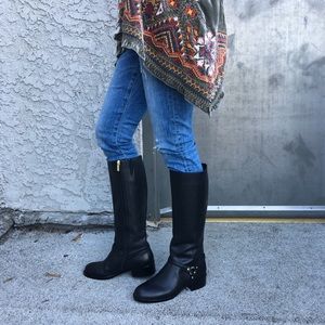 Women Banana Republic knee hi leather boots 7 1/2